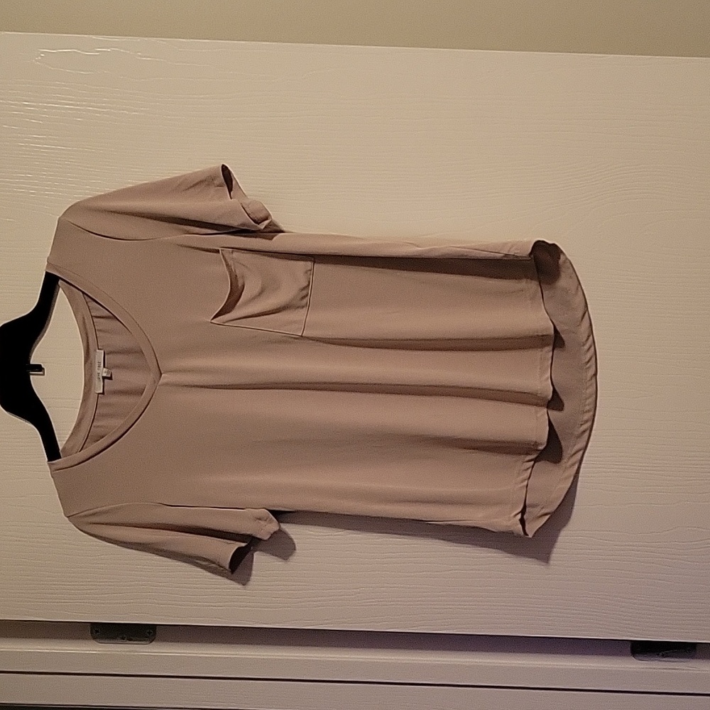 Love tree pocket tee